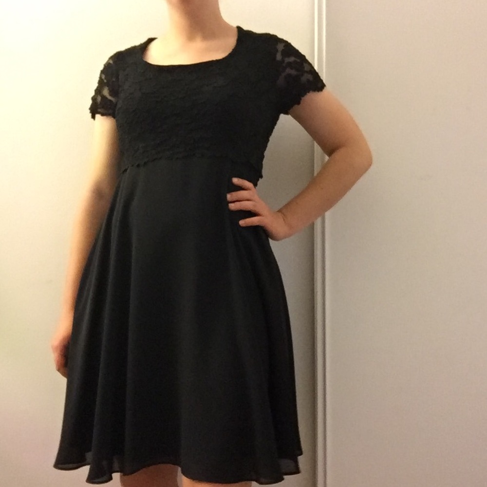 BLACK DRESS